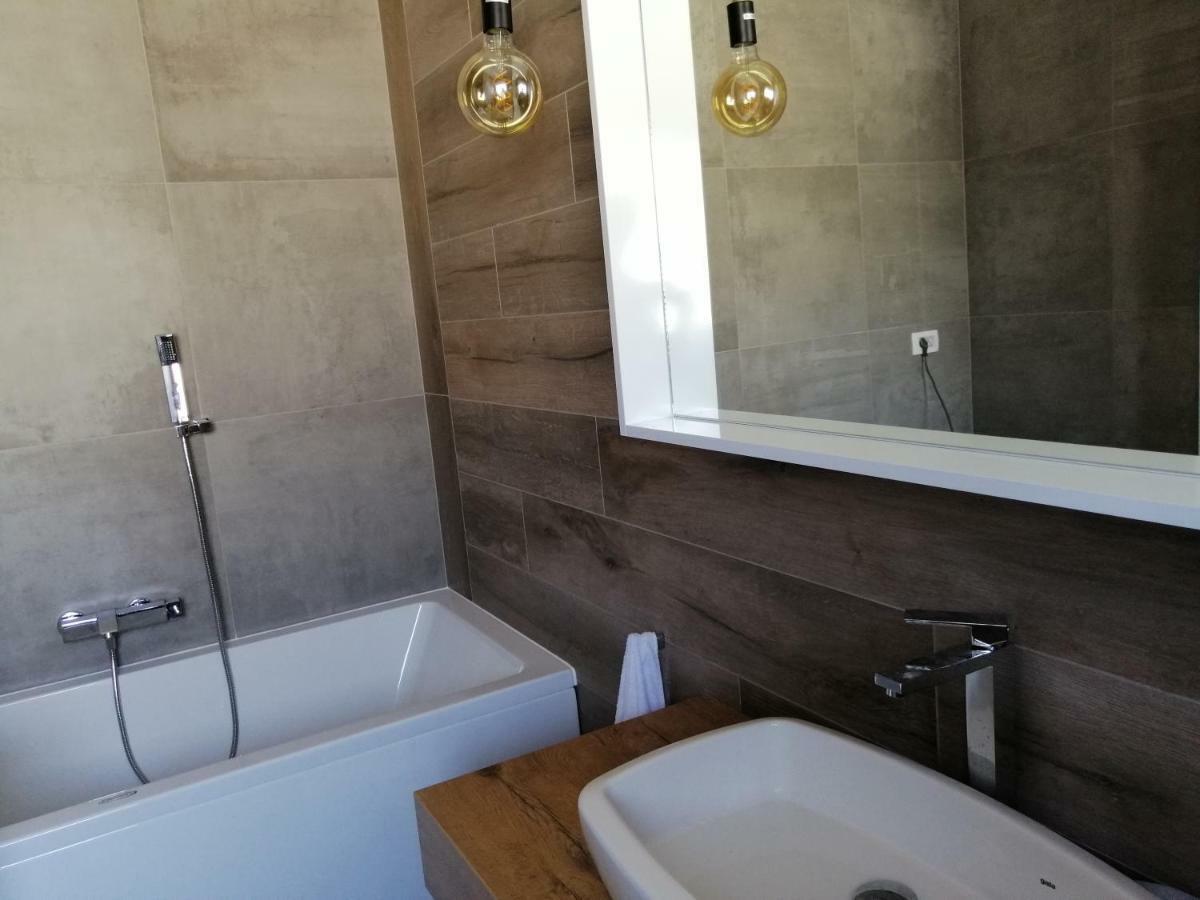 Villa Orao Kaštel Novi 외부 사진