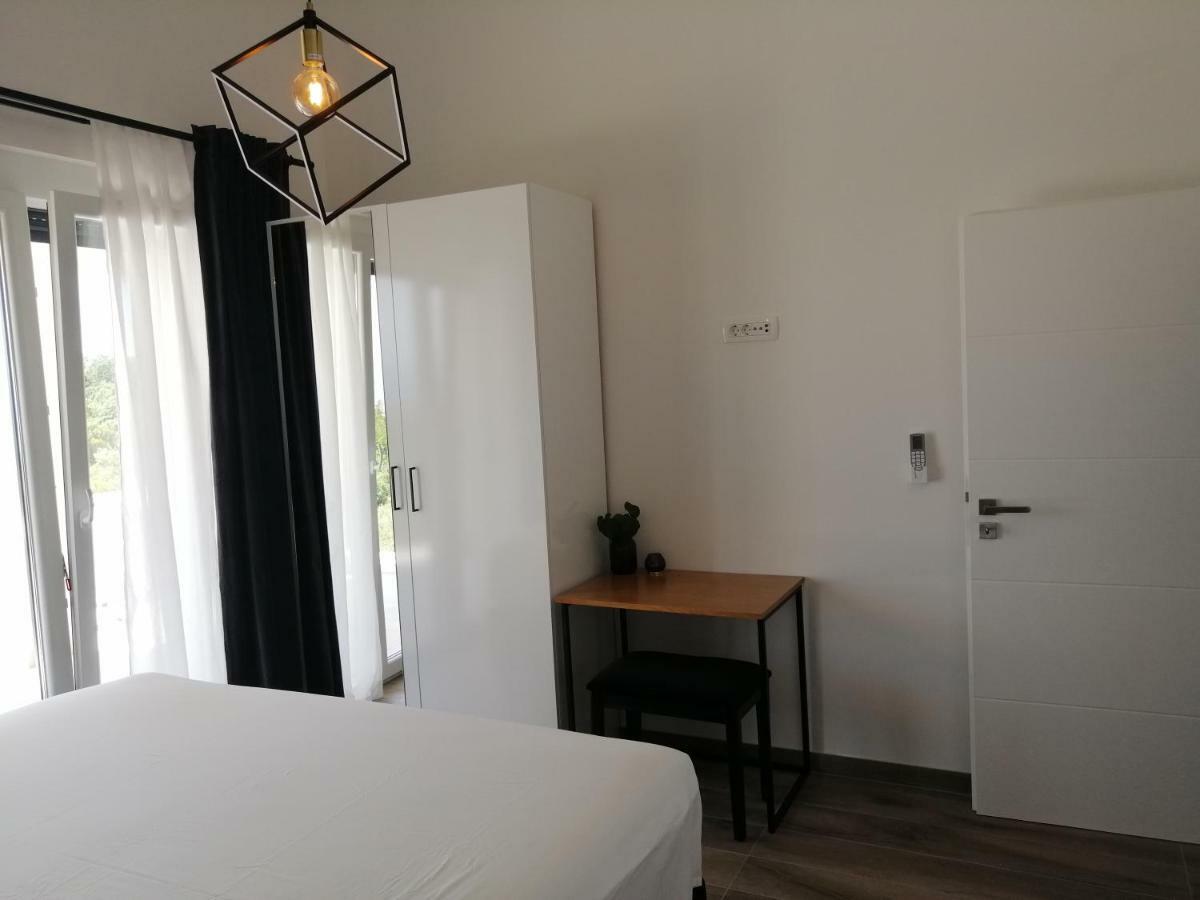 Villa Orao Kaštel Novi 외부 사진