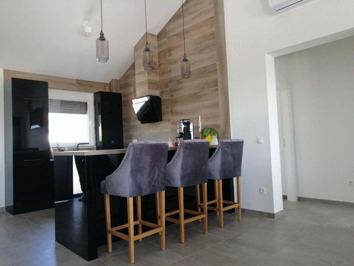 Villa Orao Kaštel Novi 외부 사진