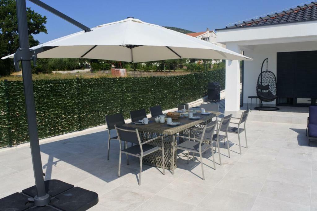 Villa Orao Kaštel Novi 외부 사진