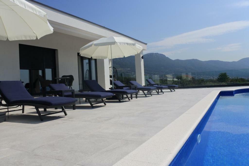 Villa Orao Kaštel Novi 외부 사진