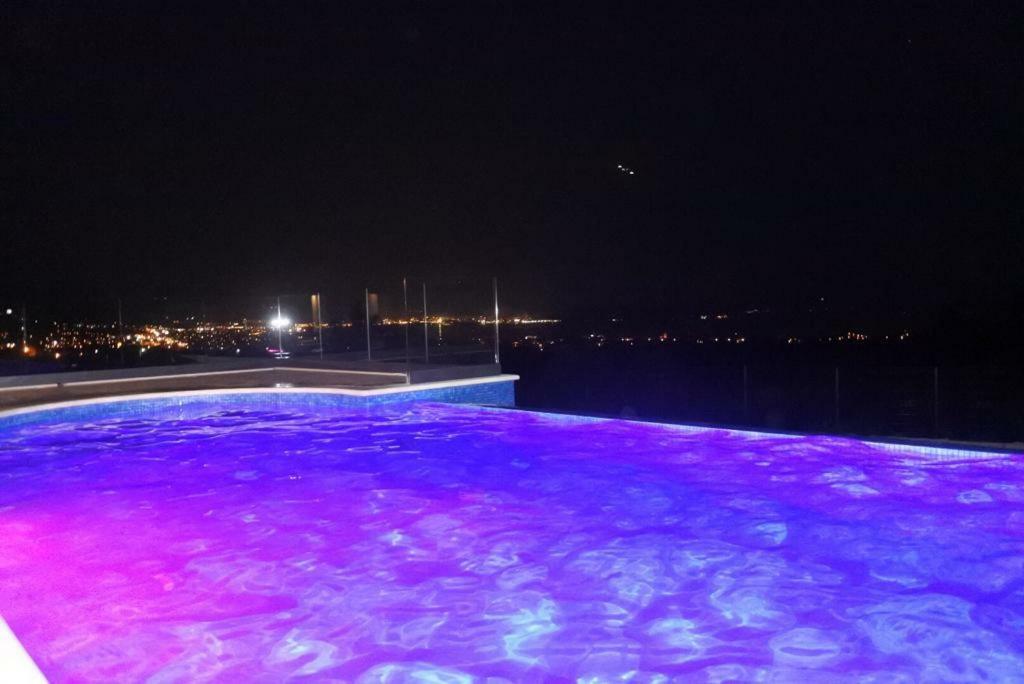 Villa Orao Kaštel Novi 외부 사진